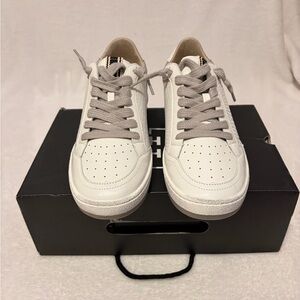 ShuShop Women's White and Silver Sneakers